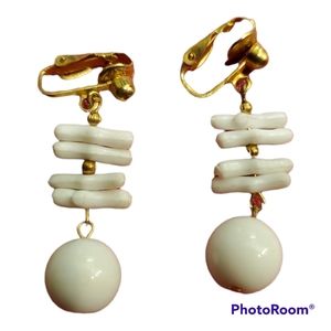 Vintage White Clip On Earrings